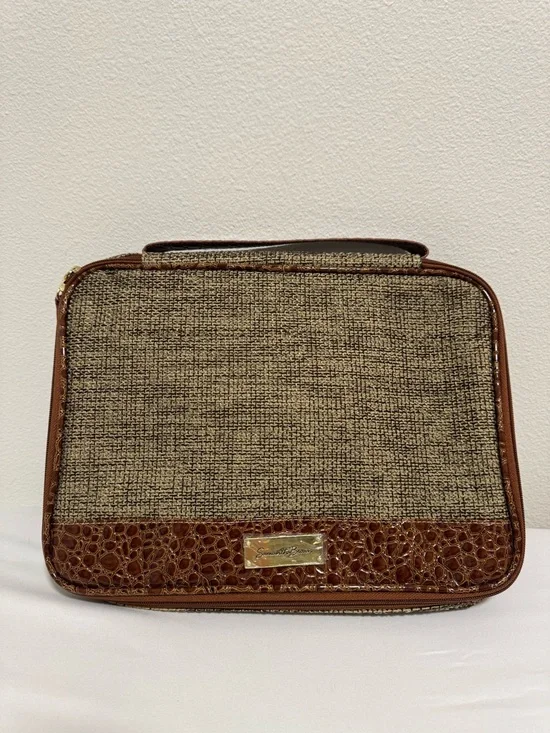 Samantha Brown Travel Case - Picture 1 of 7